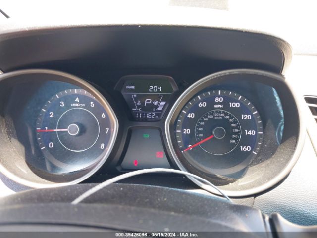 5NPDH4AE2FH610165 Hyundai ELANTRA SE