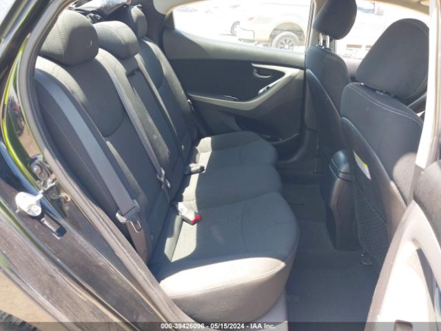 5NPDH4AE2FH610165 Hyundai ELANTRA SE