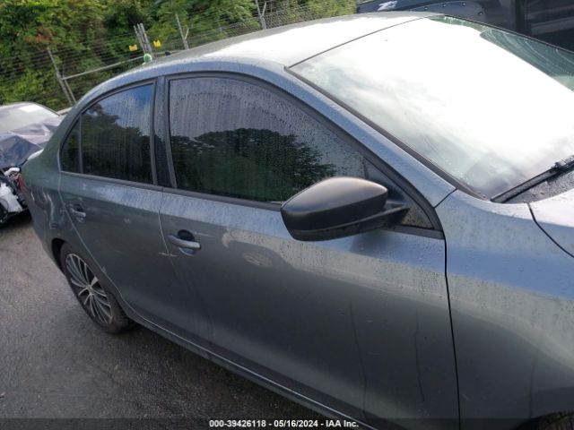 3VWD17AJ4HM313086 Volkswagen Jetta 1.8t Sport