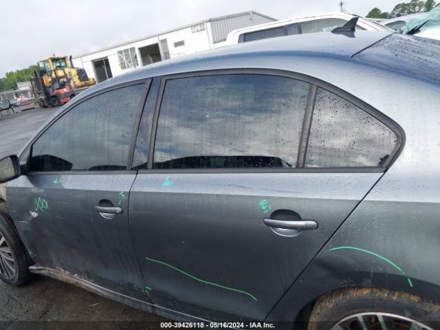 3VWD17AJ4HM313086 Volkswagen Jetta 1.8t Sport