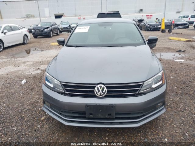 3VWD17AJ7FM211634 Volkswagen Jetta 1.8t Sport