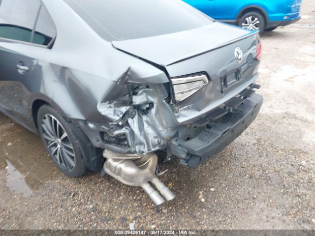 3VWD17AJ7FM211634 Volkswagen Jetta 1.8t Sport