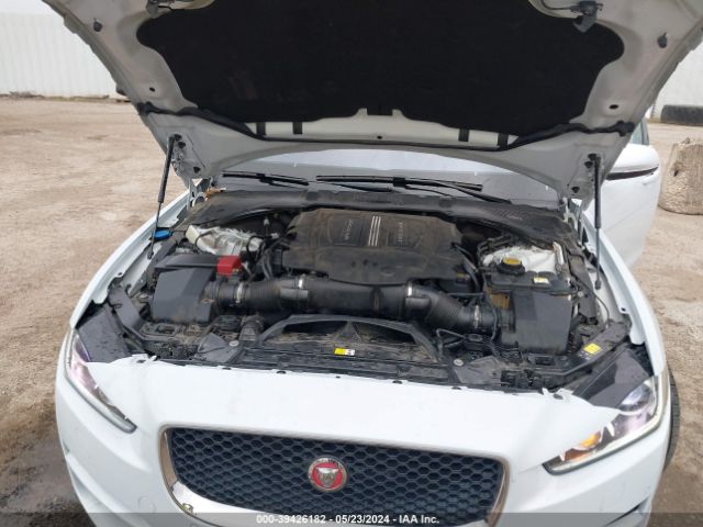 SAJAH4EV2JCP17106 Jaguar Xe 35t Portfolio Limited Edition
