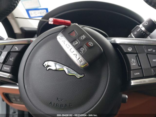 SAJAH4EV2JCP17106 Jaguar Xe 35t Portfolio Limited Edition