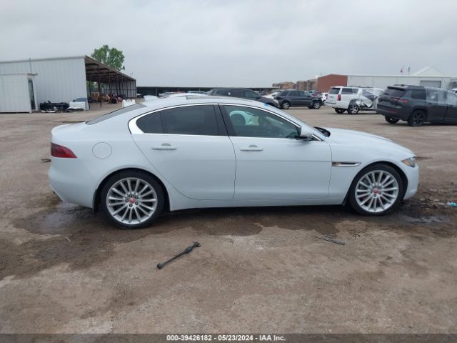 SAJAH4EV2JCP17106 Jaguar Xe 35t Portfolio Limited Edition