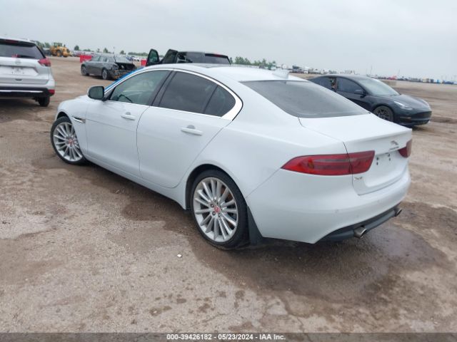 SAJAH4EV2JCP17106 Jaguar Xe 35t Portfolio Limited Edition