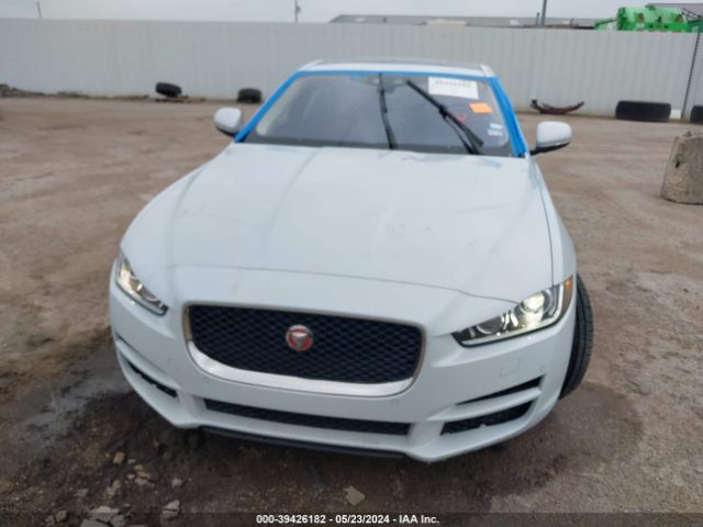 SAJAH4EV2JCP17106 Jaguar Xe 35t Portfolio Limited Edition