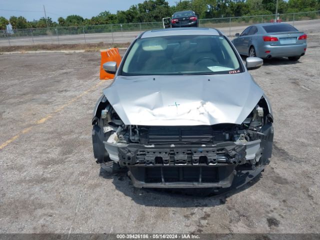 1FADP3J29JL252978 Ford Focus Titanium