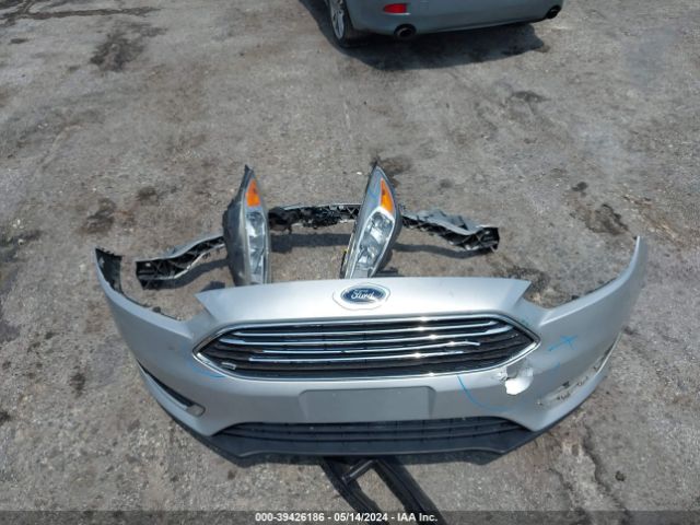 1FADP3J29JL252978 Ford Focus Titanium