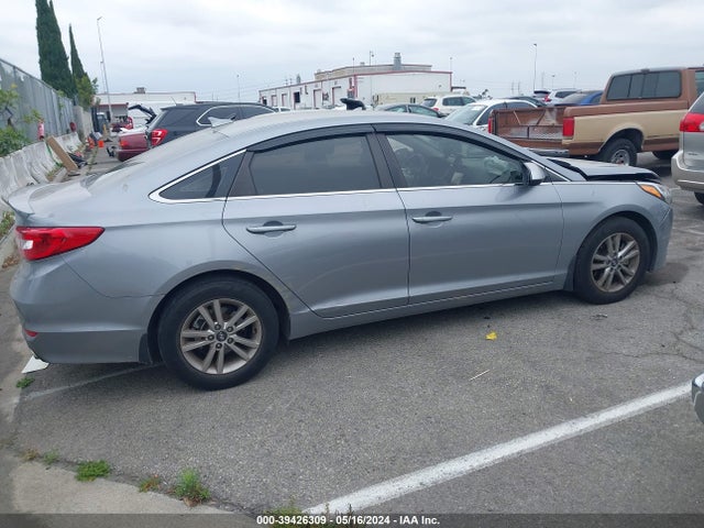 Hyundai SONATA SE 2016 5NPE24AF5GH388687 Image 13