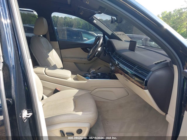 Audi Q7 3.0t Premium 2017 WA1LAAF71HD015254 Image 5