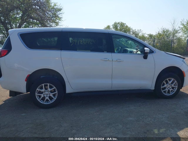 Chrysler Voyager Lx 2022 2C4RC1CG4NR103559 Image 13
