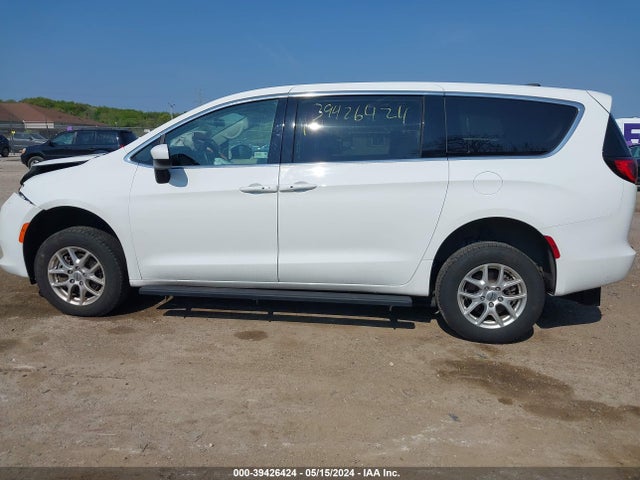 Chrysler Voyager Lx 2022 2C4RC1CG4NR103559 Image 14