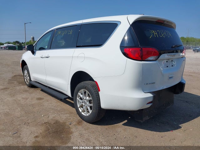 Chrysler Voyager Lx 2022 2C4RC1CG4NR103559 Image 3
