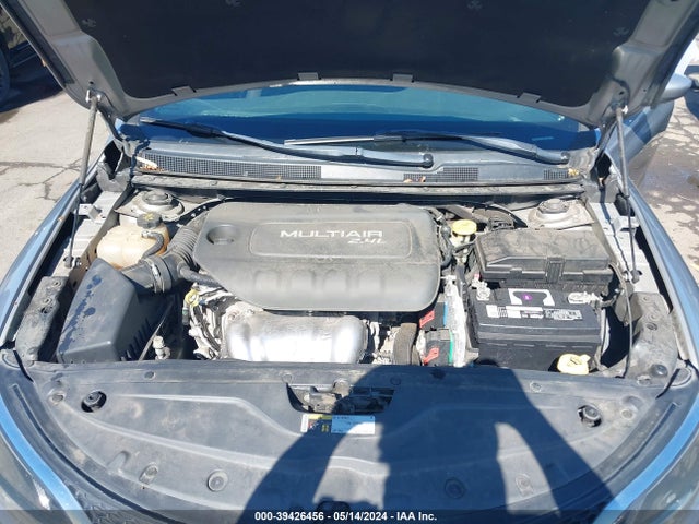 Chrysler 200 Limited 2015 1C3CCCAB1FN607790 Image 10