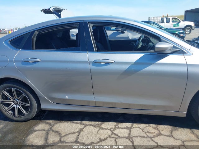 Chrysler 200 Limited 2015 1C3CCCAB1FN607790 Image 14
