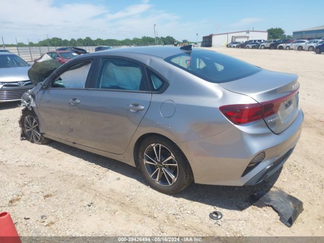 3KPF24AD1PE566697 KIA Forte Lxs