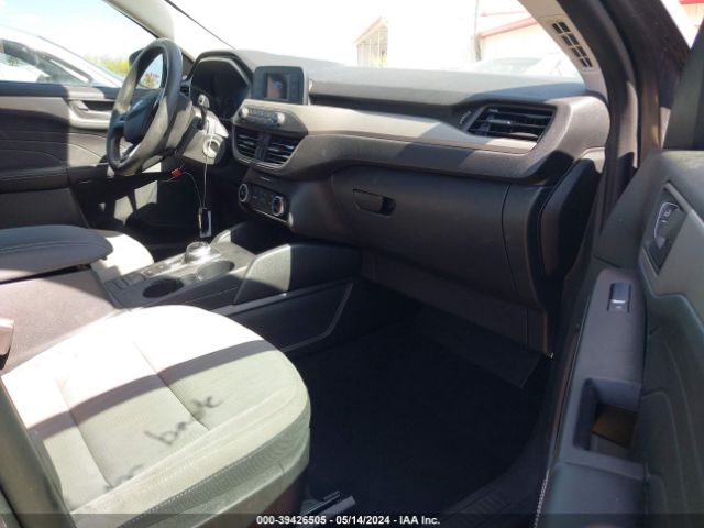1FMCU0F62MUA00587 Ford ESCAPE S