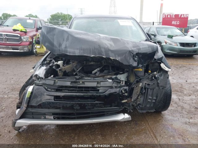 JA4AD3A32JJ003491 Mitsubishi Outlander Se