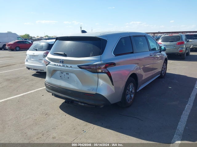 Toyota SIENNA LE 2023 5TDKSKFC5PS074277 Image 4