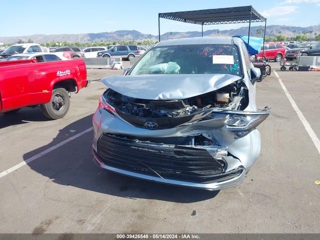 Toyota SIENNA LE 2023 5TDKSKFC5PS074277 Image 6