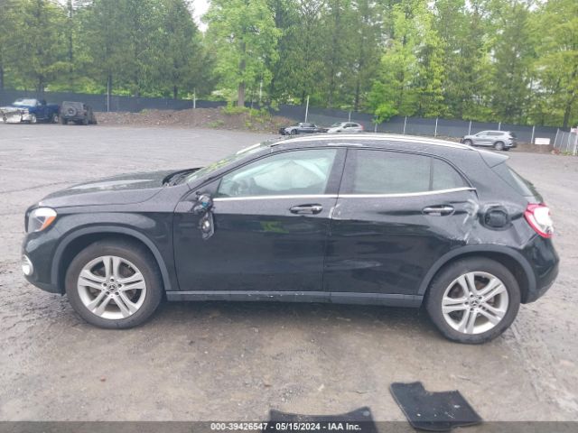 WDCTG4GBXLU027818 Mercedes-Benz Gla 250 4matic