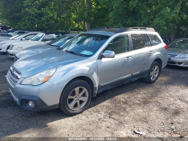 Subaru Outback 2.5i Premium 2014 4S4BRBDC4E3309681 Image 2