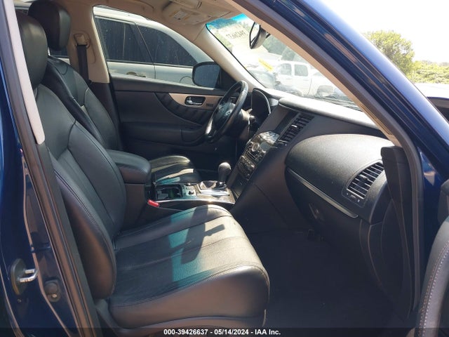 JN8CS1MW8GM751463 Infiniti QX70