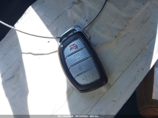 Hyundai Sonata Limited 2015 5NPE34AF2FH101141 Image 11