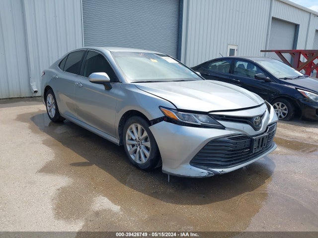 Toyota CAMRY LE 2020 4T1C11AK4LU355794 Image 1