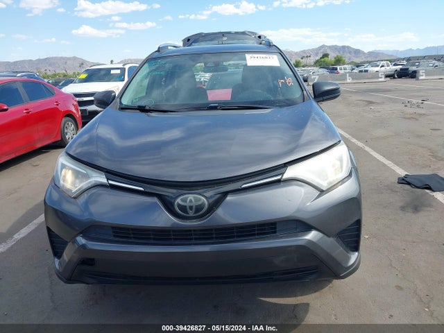 Toyota RAV4 LE 2018 JTMZFREV7JJ194794 Image 12