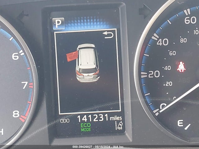 Toyota RAV4 LE 2018 JTMZFREV7JJ194794 Image 15