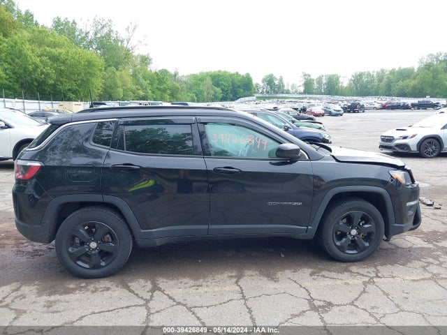 Jeep Compass Latitude 4x4 2018 3C4NJDBB1JT345101 Image 13