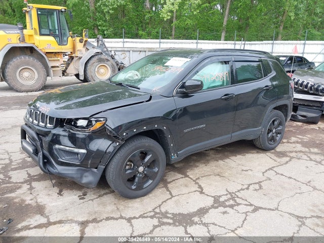 Jeep Compass Latitude 4x4 2018 3C4NJDBB1JT345101 Image 2