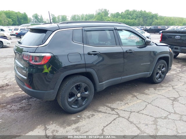 Jeep Compass Latitude 4x4 2018 3C4NJDBB1JT345101 Image 4