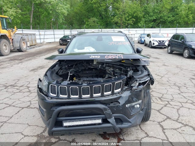 Jeep Compass Latitude 4x4 2018 3C4NJDBB1JT345101 Image 6