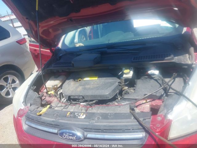 1FMCU9GX9GUB39616 Ford ESCAPE SE
