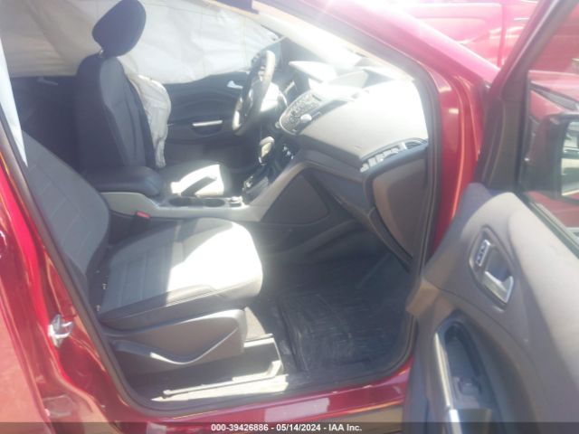 1FMCU9GX9GUB39616 Ford ESCAPE SE