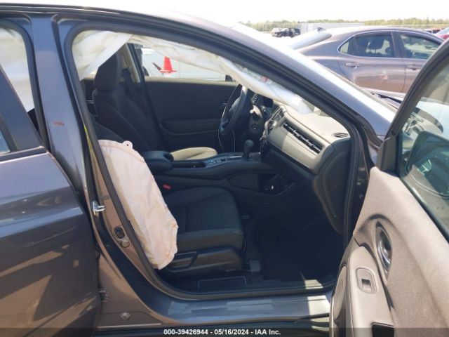 3CZRU5H32KG704717 Honda HR-V LX