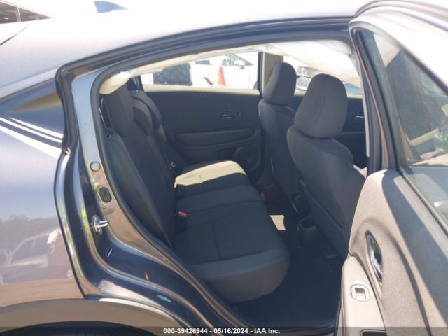 3CZRU5H32KG704717 Honda HR-V LX