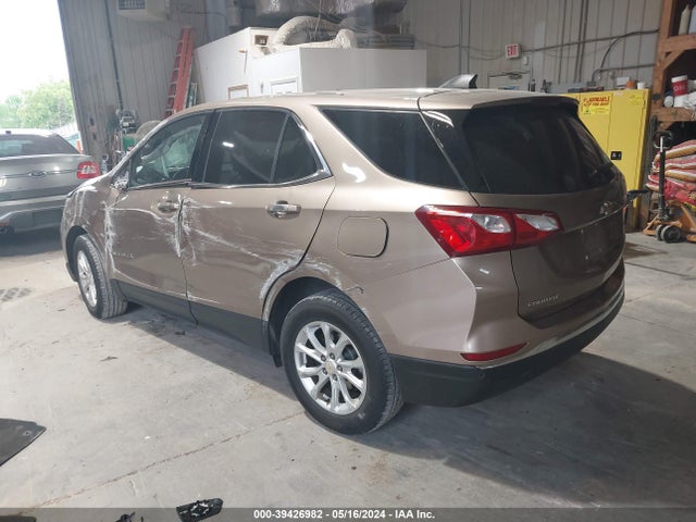 Chevrolet EQUINOX LT 2018 2GNAXSEVXJ6235540 Image 3