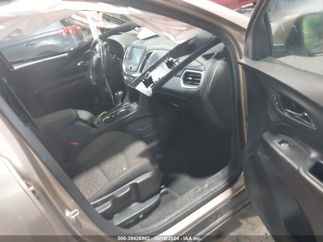 Chevrolet EQUINOX LT 2018 2GNAXSEVXJ6235540 Image 5