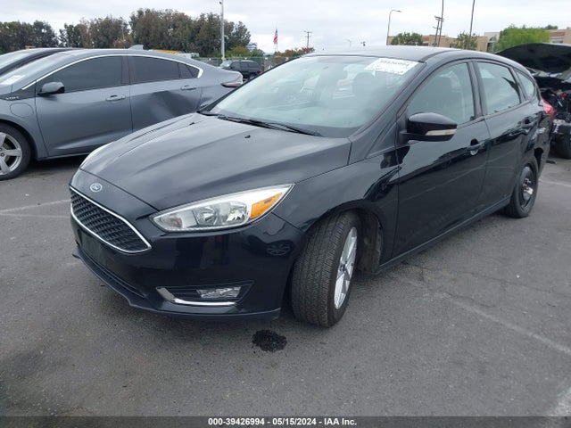 Ford FOCUS SE 2015 1FADP3K27FL201582 Image 2