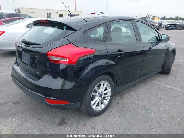 Ford FOCUS SE 2015 1FADP3K27FL201582 Image 4
