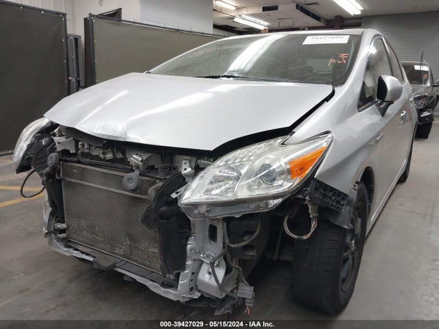 Toyota Prius Three 2014 JTDKN3DU5E1779275 Image 6