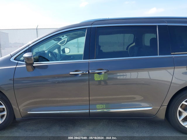 2C4RC1EG1JR293036 Chrysler Pacifica Touring L Plus