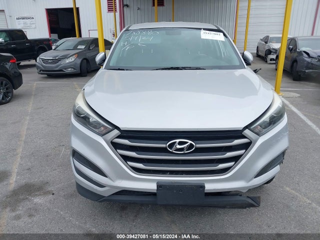 Hyundai TUCSON SE 2018 KM8J23A49JU664742 Image 11