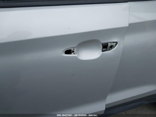 Hyundai TUCSON SE 2018 KM8J23A49JU664742 Image 17