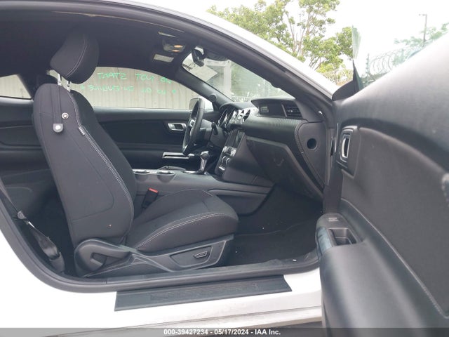 Ford Mustang Ecoboost Fastback 2022 1FA6P8TH1N5135493 Image 5