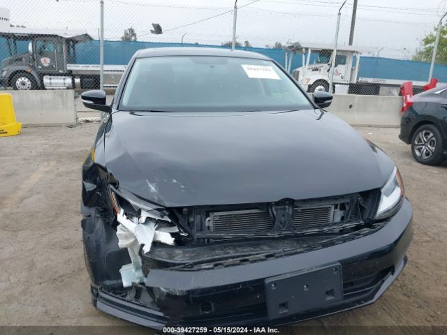 3VWDB7AJ9HM401502 Volkswagen Jetta 1.4t Se